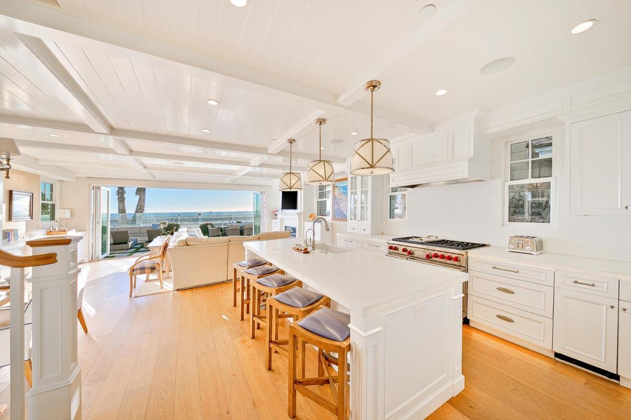Luxury Beach Front Escape Newport Beach Exterior photo