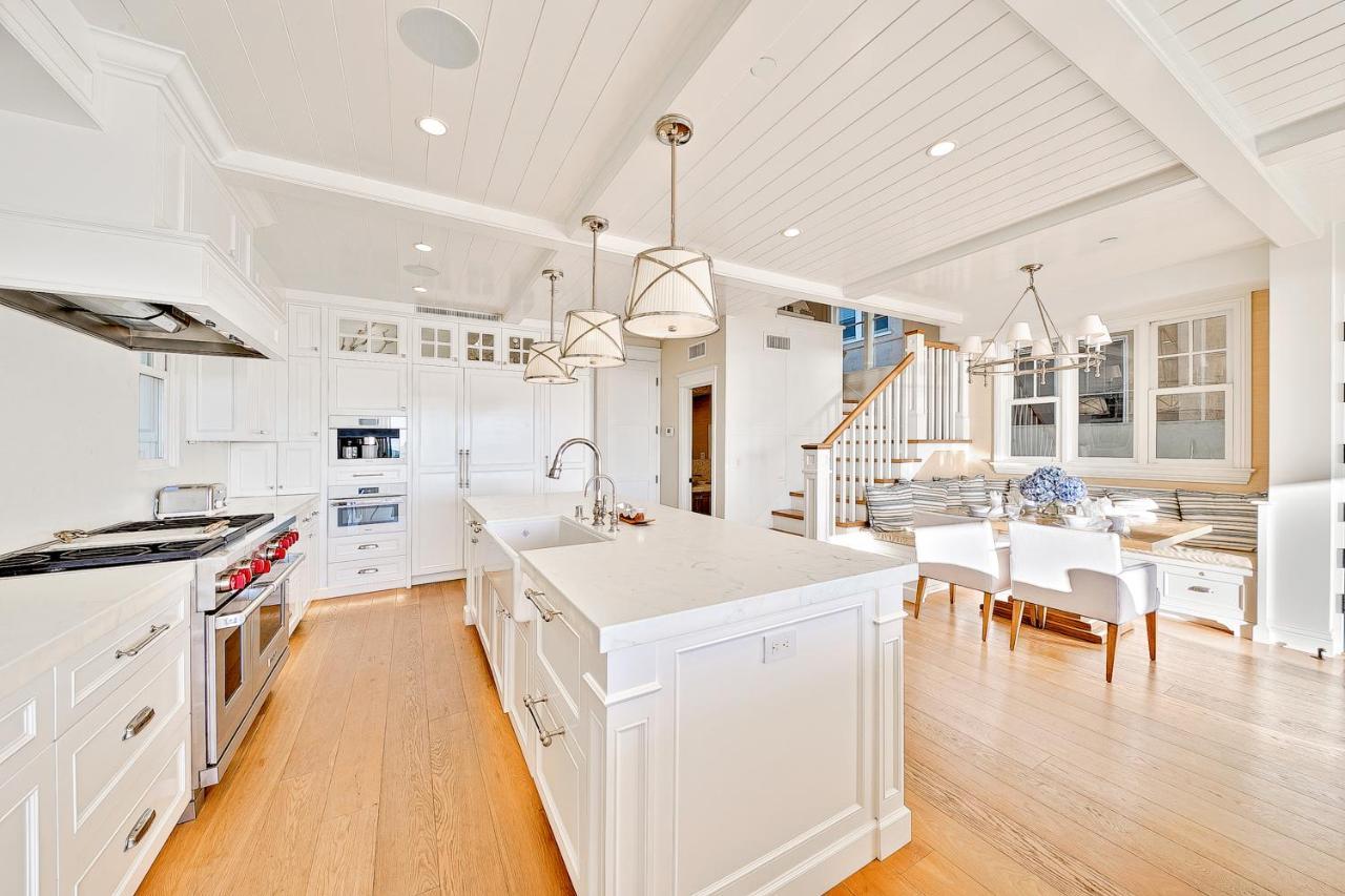 Luxury Beach Front Escape Newport Beach Exterior photo